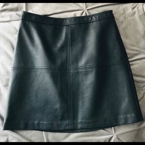 🌟Perfect Limited Faux Leather Skirt - Timeless 🌟